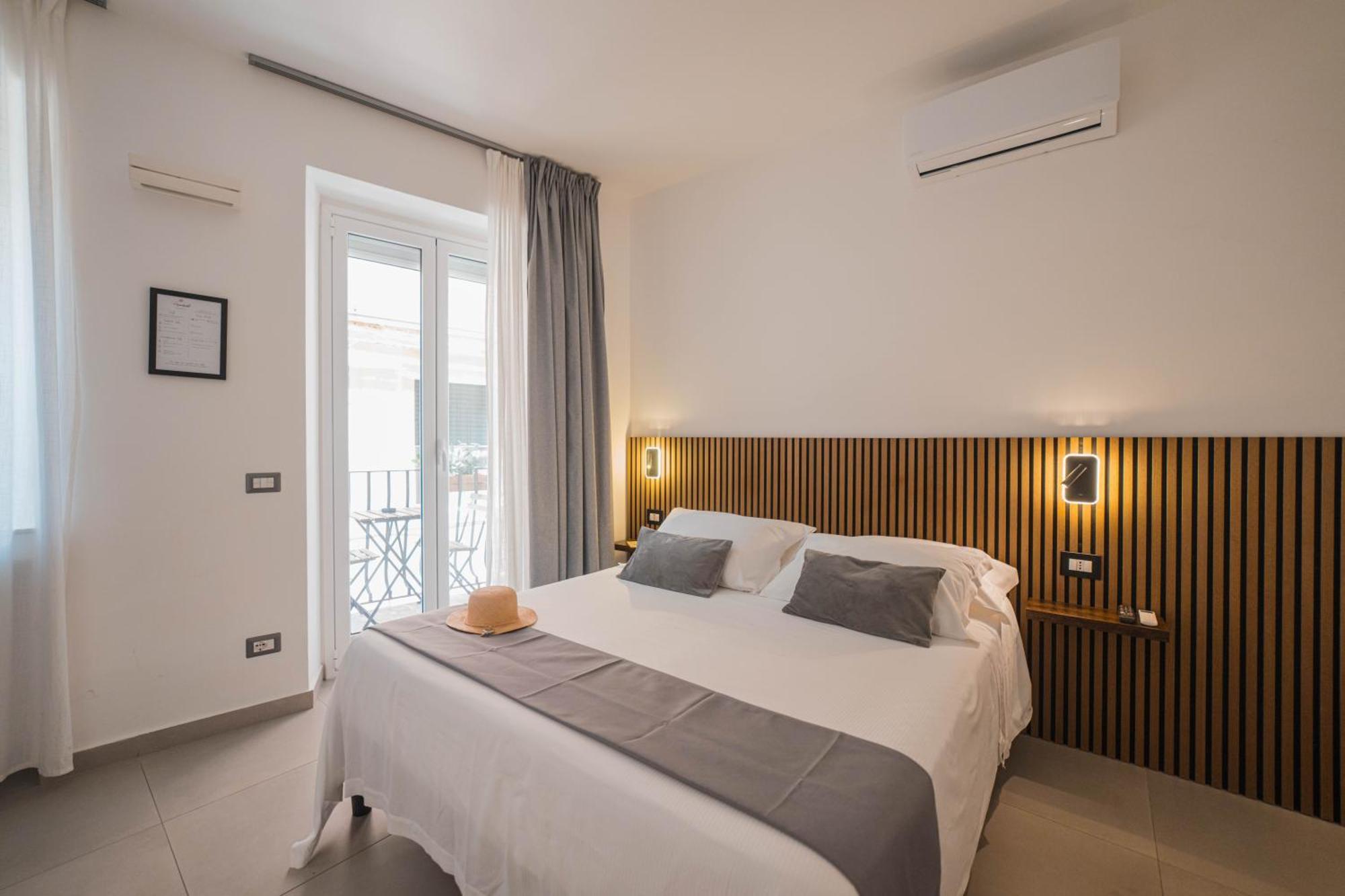 Humboldt Luxury Rooms Таормина Экстерьер фото